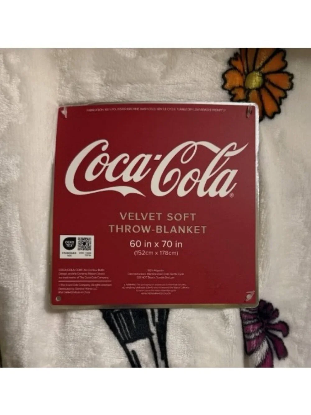 Coca Cola Retro Love Flowers Smiley Face Velvet Plush Throw Blanket 60x70 NWT